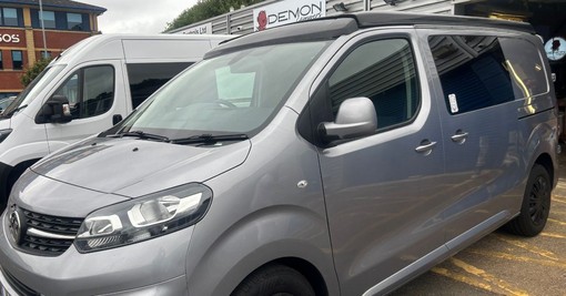 vauxhall vivaro seats alt