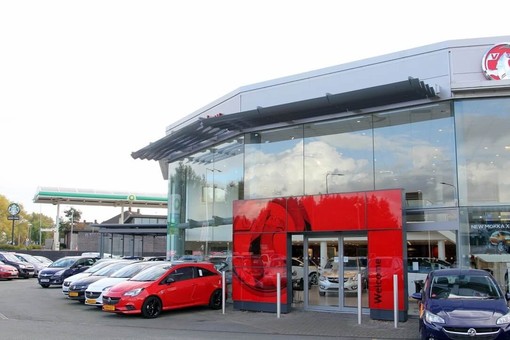 vauxhall dealers wigan alt