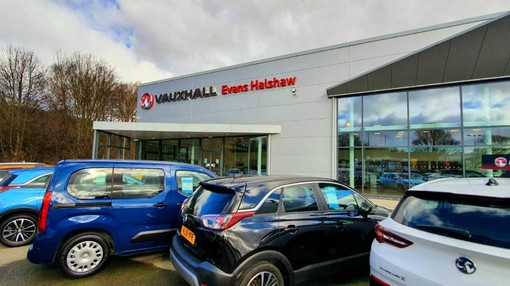 vauxhall in leeds alt