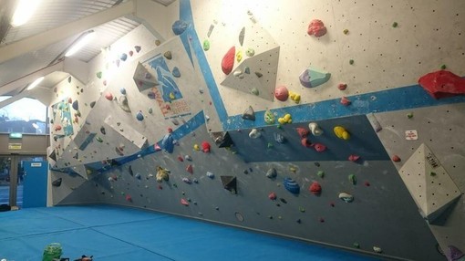 vauxhall climbing wall alt