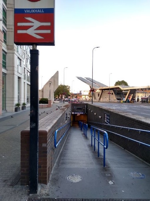 postcode for vauxhall station alt