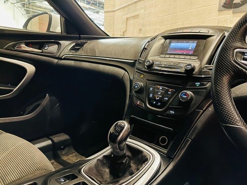 used vauxhall insignia sri alt